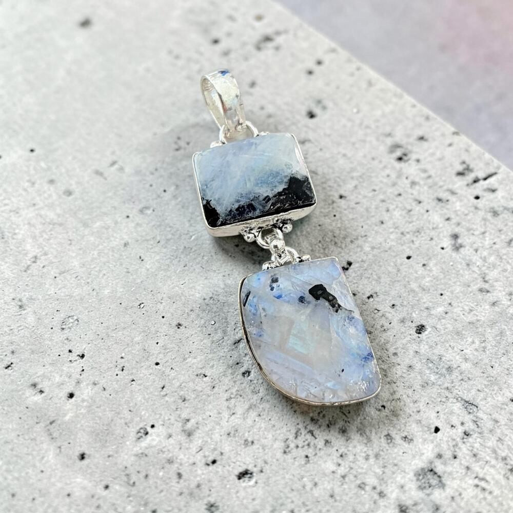 Rainbow Moonstone 925 Silver Plated Pendant